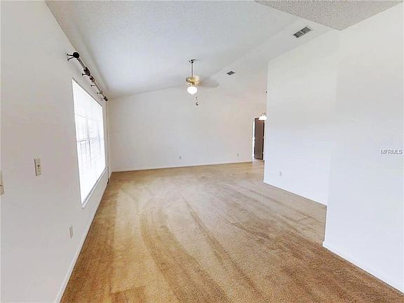 3rd image of 1568 Urbana Ave