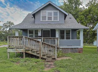 4072 Paxton Blvd, Omaha, NE 68111