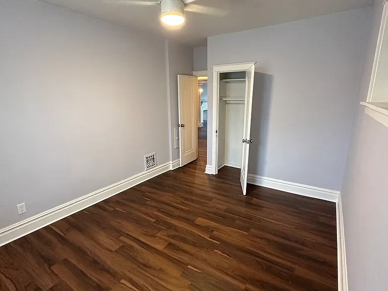 5237 Sutherland Ave #2 — Photo 23