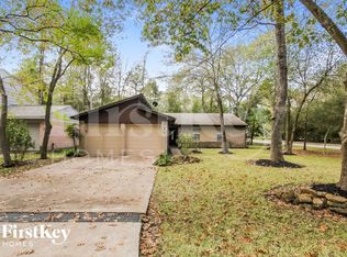 1 E Broken Oak Ct, Spring, TX 77381