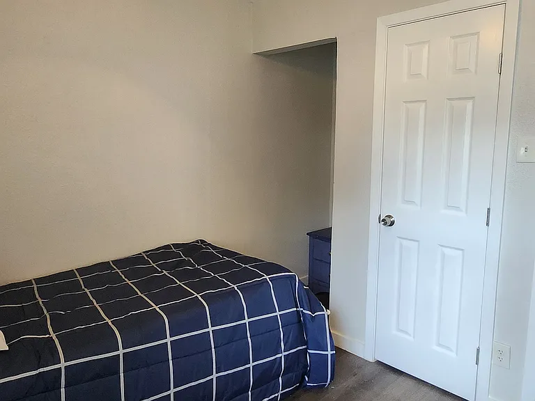 9605 Grady Ln — Photo 15