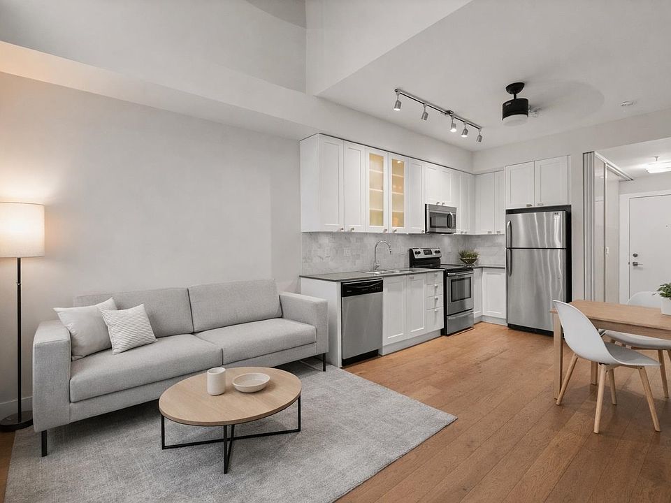 1st image of 3080 Gladwin Rd #311