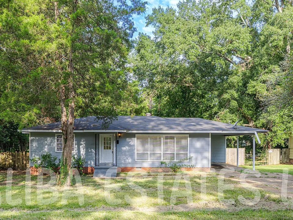 3173 Oak Forest Dr
