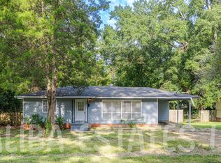 3173 Oak Forest Dr, Jackson, MS 39212