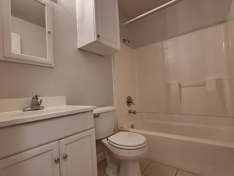 1632 London Rd — Photo 10
