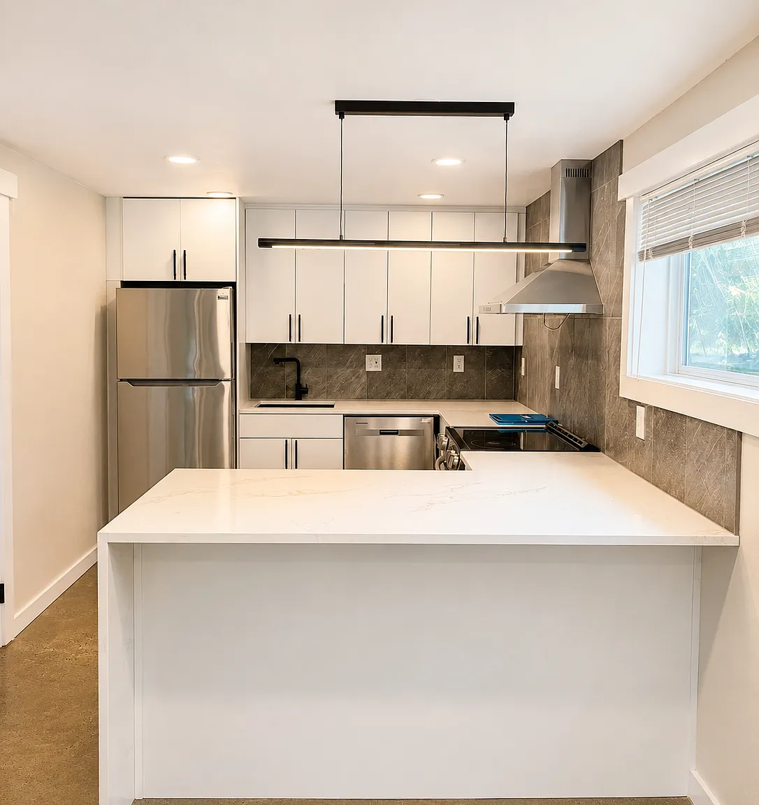 2 bed, 950 sqft, $2,300 — Photo 4