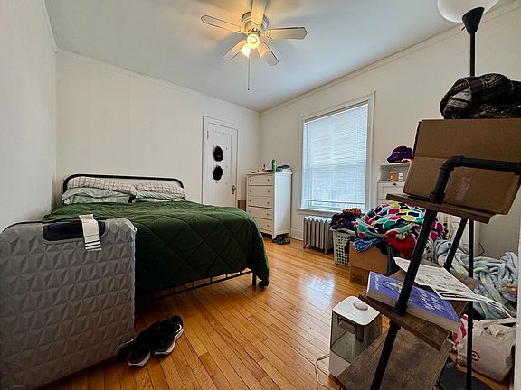4th image of 1448 W Winnemac Ave