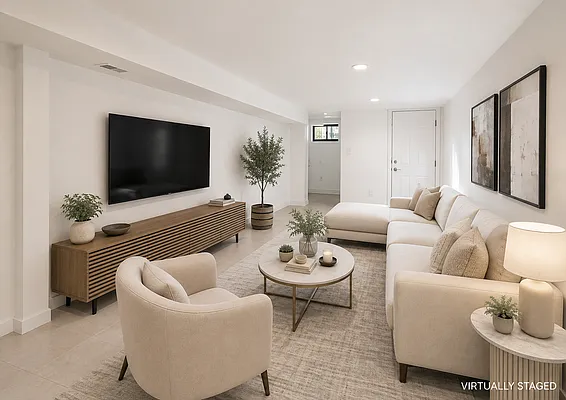 Living room, photo 1