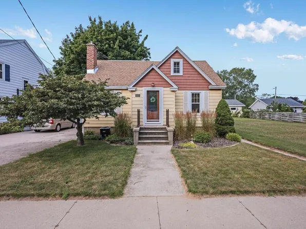 1820 29th STREET, Two Rivers, WI 54241