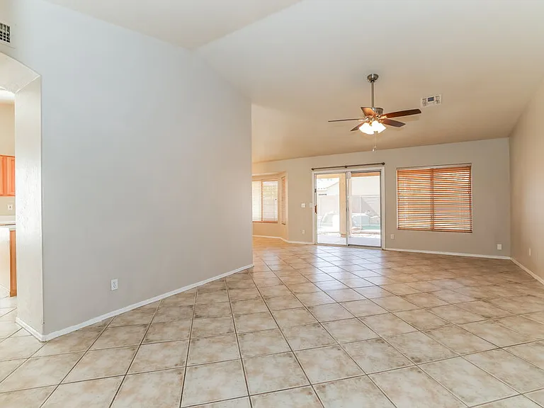 1662 W Campbell Ave — Photo 8