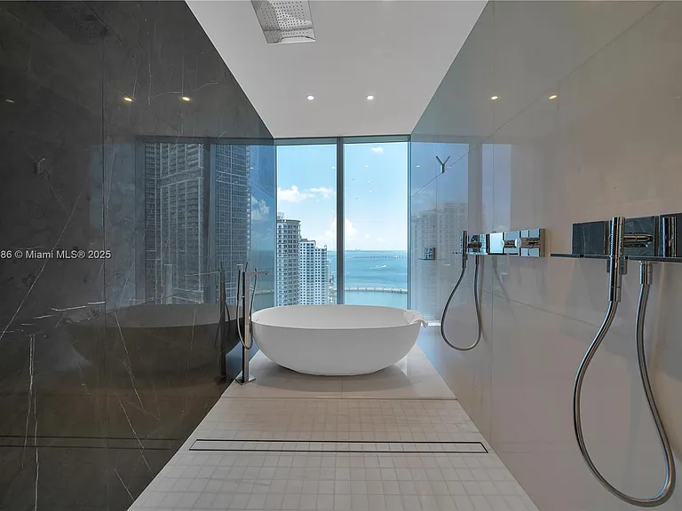 300 Biscayne Boulevard Way #2804 — Photo 31