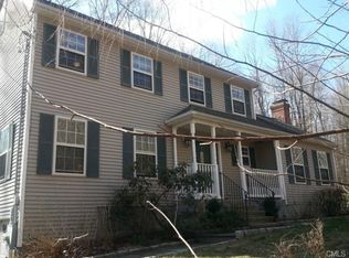 48 New Lebbon Rd, Sandy Hook, CT 06482