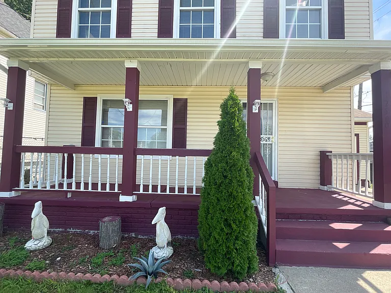 12500 Woodside Ave — Photo 4