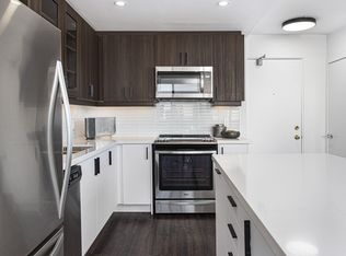 2465 Hurontario St #201, Mississauga, ON L5A2G5