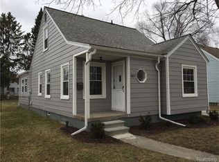 527 Roth Blvd, Clawson, MI 48017