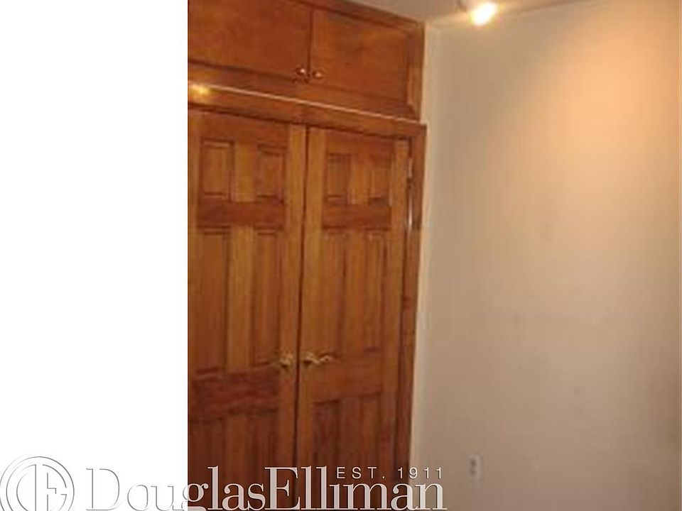 2nd image of 29 Cornelia St APT 11