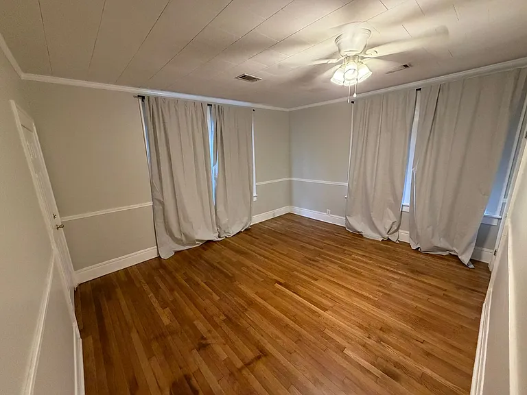 300 Murphree St — Photo 16