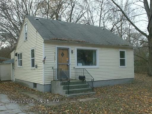 1st image of 3757 W Blackstone Ave