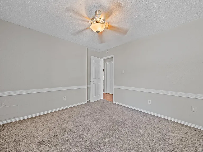 11123 Gatesden Dr — Photo 24