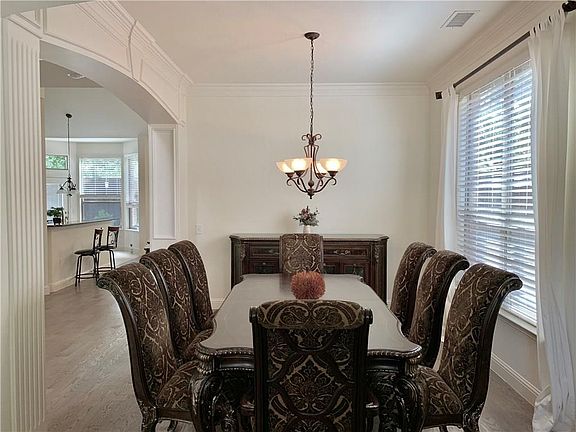5th image of 15631 Fox Meadow Ln
