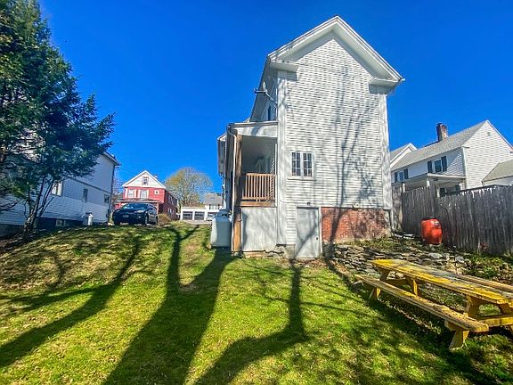 3rd image of 45 S Chestnut St #3