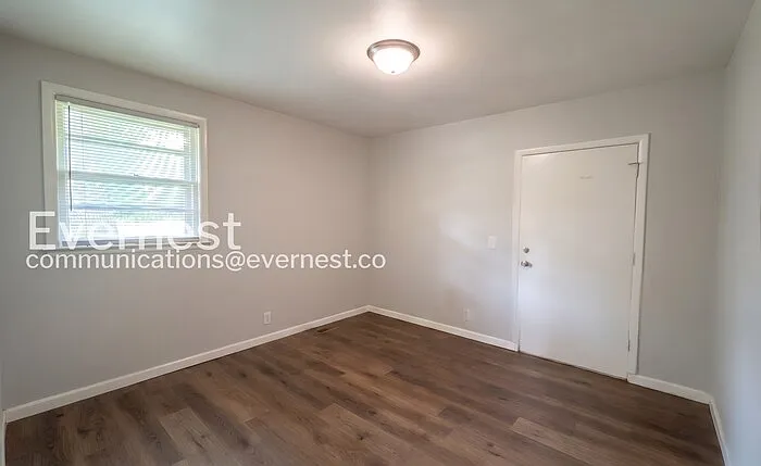 3250 Cloverwood Dr — Photo 12