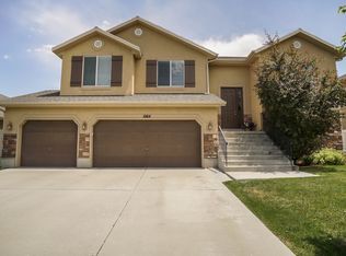 1064 N Adelburg Dr, North Salt Lake, UT 84054