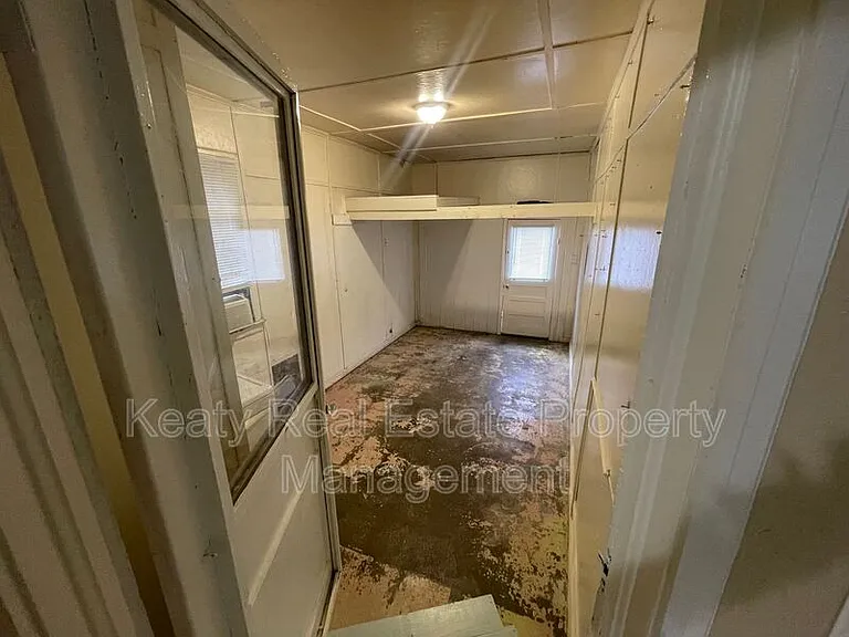 409 Silkwood St — Photo 7