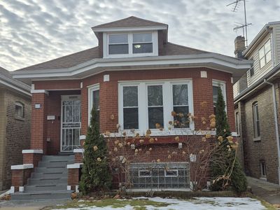 4855 W Argyle St, Chicago, IL, 60630