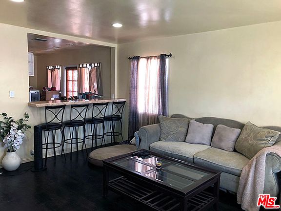 5th image of 15212 Blythe St