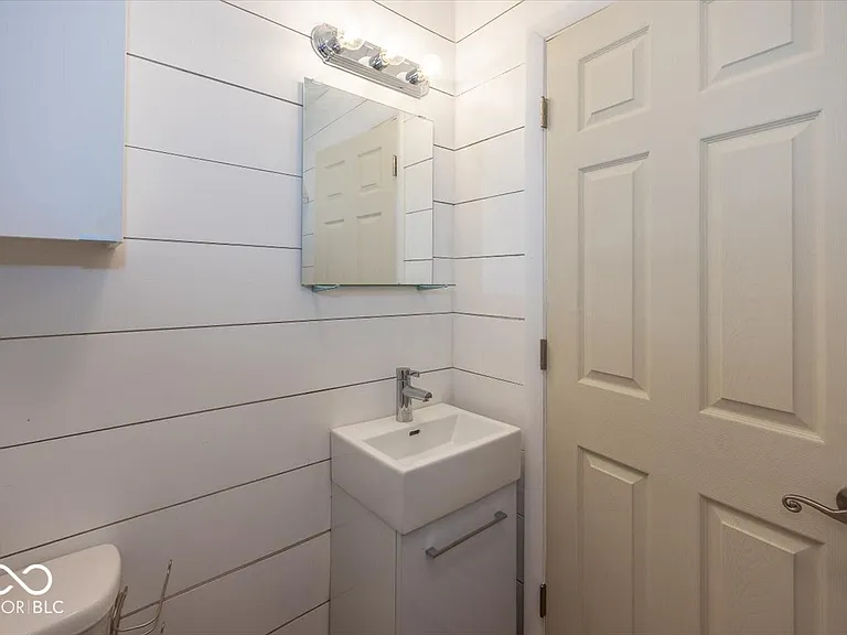 10913 College Place Dr — Photo 6