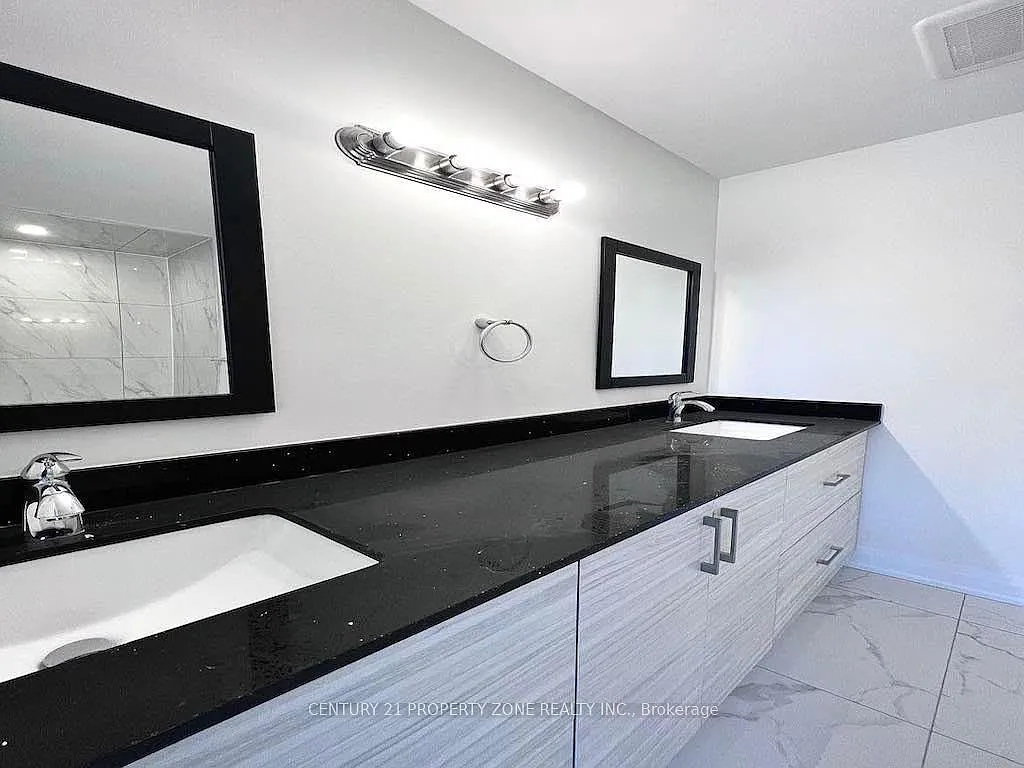 4 bed, $2,800 — Photo 4