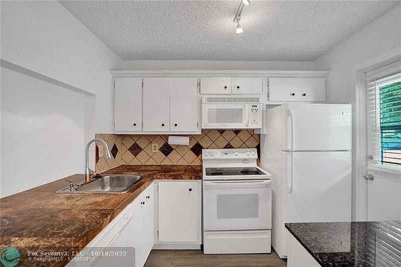 Kings Park Apartments Oakland Park, FL Zillow