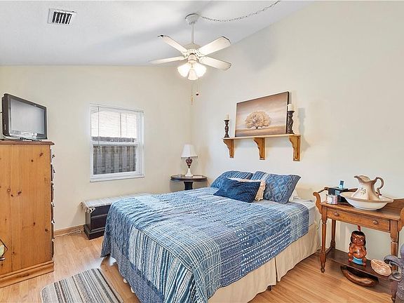 3rd image of 8203 SW 12th Street