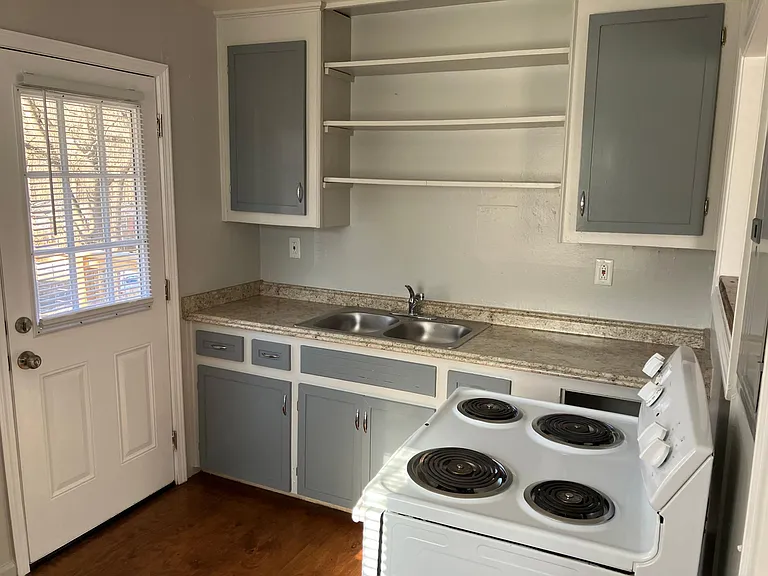 74 Maple Ln — Photo 6