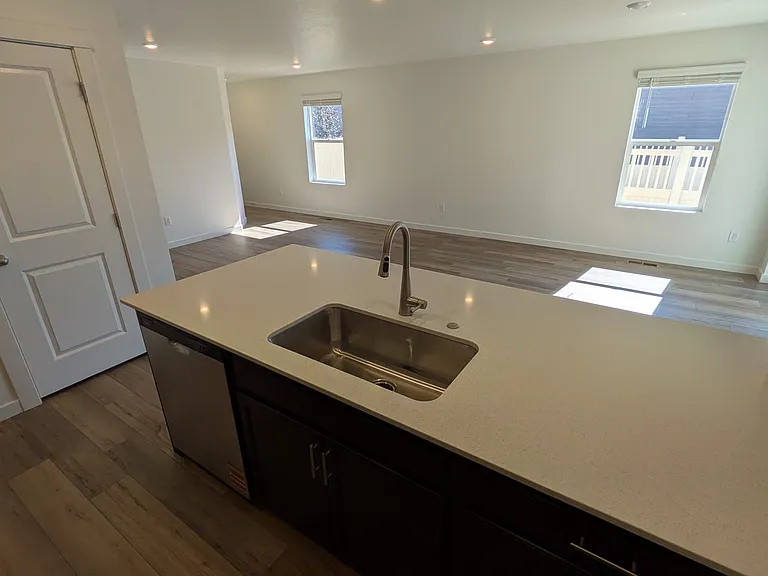 4693 W Quarterhorse Ln — Photo 6