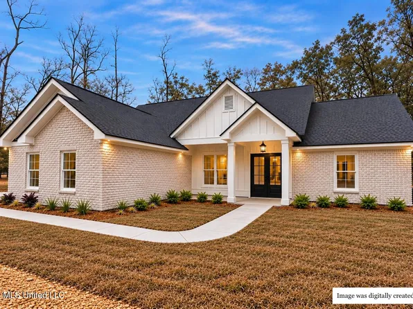53 Clear Lake Rd, Perkinston, MS 39573
