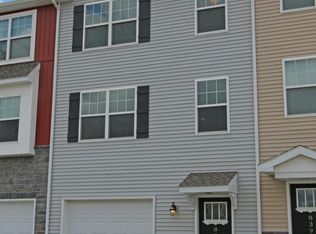 837 Schooner Ln, Mechanicsburg, PA 17050