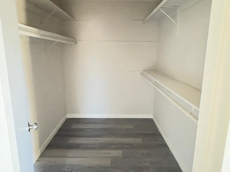 5934 Buffalo Ave #201 — Photo 10