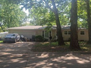 1920 Strong Ave, Manhattan, KS 66502