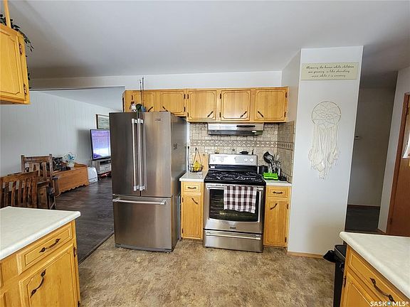 3rd image of 102 Jubilee BAY