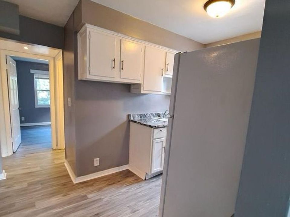 2nd image of 1597 Old Lane Ave #2