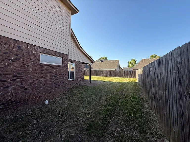 7904 Pips Ridge Ln — Photo 31