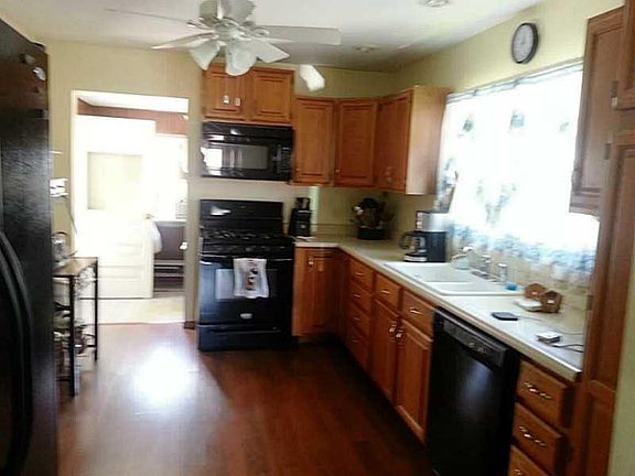 2nd image of 1223 W 21st St