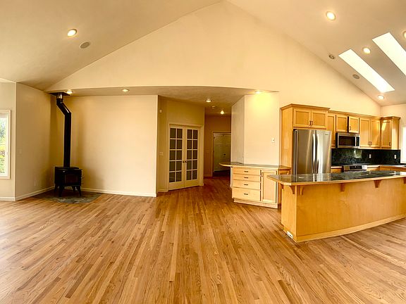 Kitchen & Living Room