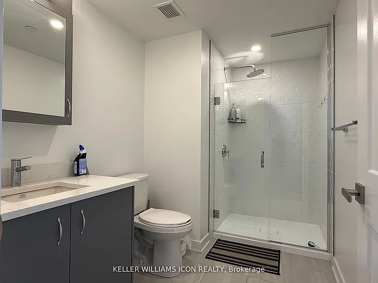 340 Queen St #2210 — Photo 6