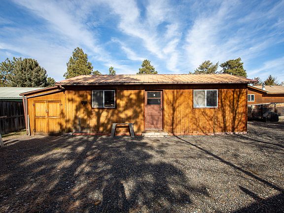 5th image of 379 NE Sorrel Way