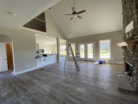 3rd image of 491 Archer Pl