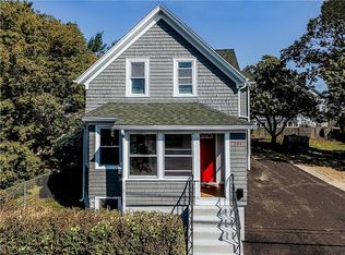 304 Hilton St, Tiverton, RI 02878