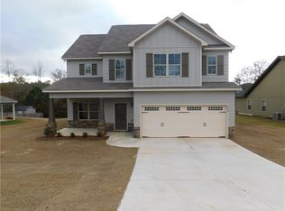 2802 E Pointe Way, Opelika, AL 36804